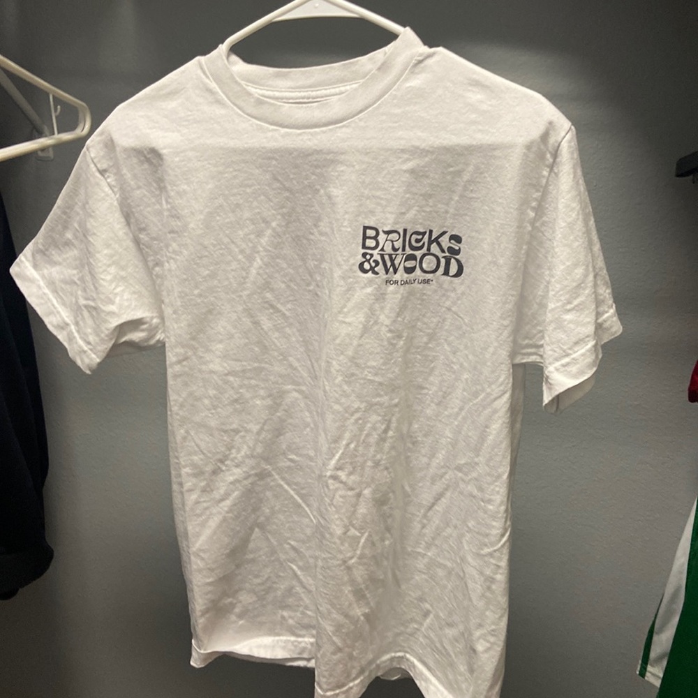Brick&wood white t-shirt never worn